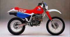 Honda-XR600R-90-01.jpg